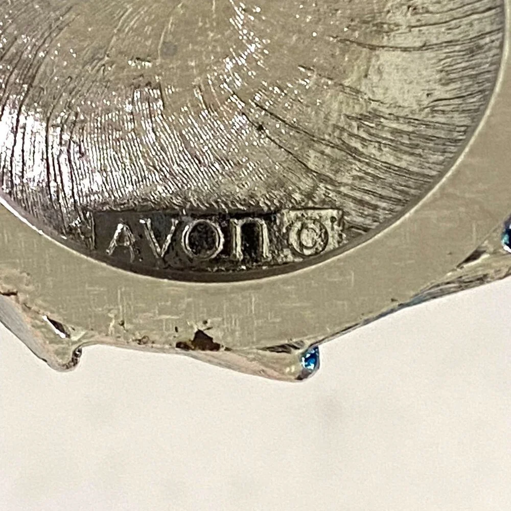 Vintage 1970s Avon Moonwind Swirl Brooch 1.5